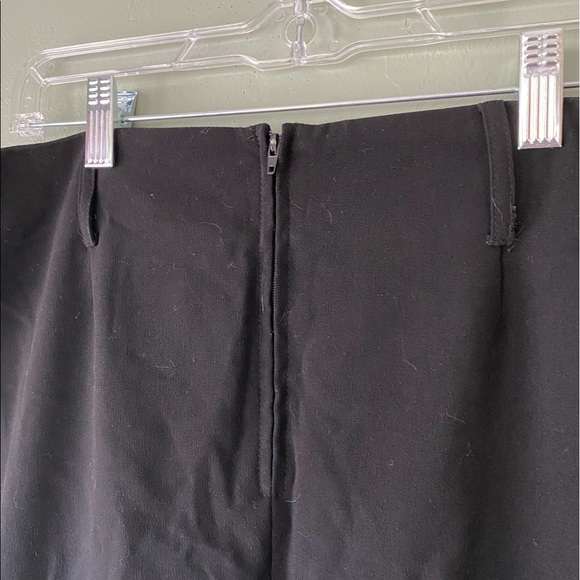 A. Byer Pencil skirt, with ruffle hem, black, Size 11 - Picture 7 of 14
